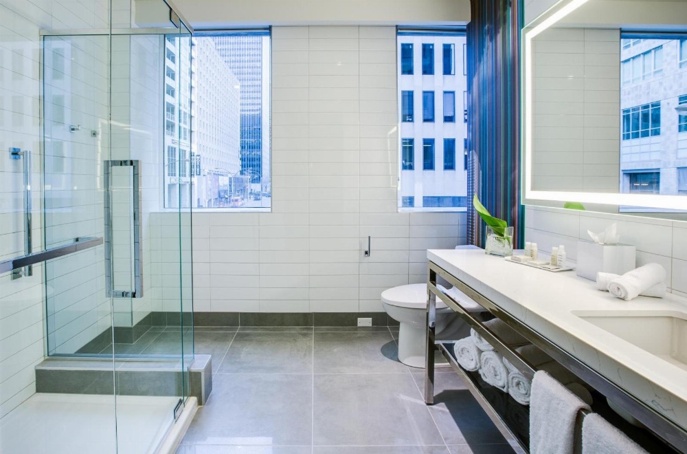 Renaissance by Marriott Montreal Downtown Hotel Main image